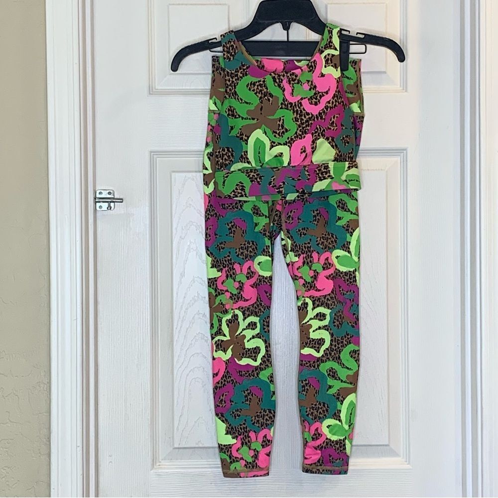 Fabletics Define PowerHold® High-Waisted 7/8 Legging and Top Tropical Oasis XXS